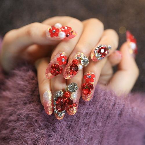 指甲贴片明星,引领时尚潮流的指尖艺术革命