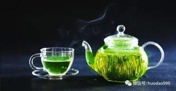 喝了绿茶吃瓜,品味清新夏日时光