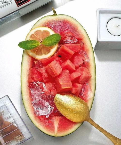 吃瓜止打嗝,趣味小妙招，轻松告别尴尬时刻