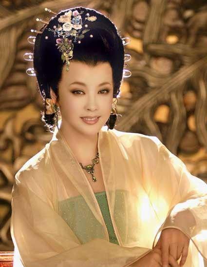 吃瓜少女刘晓庆,吃瓜少女的娱乐人生