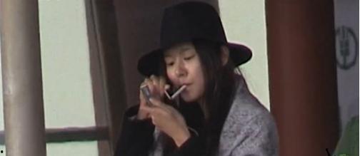 韩国会抽烟的女明星,揭秘韩国会抽烟的女明星风采