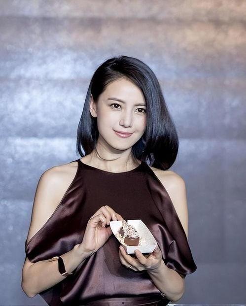 没穿内依的明星