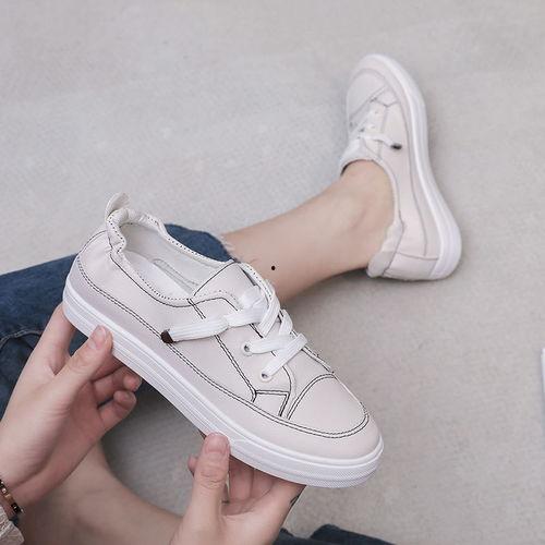 2020网红小白鞋女孩